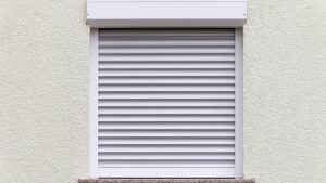 Stoppez un volet roulant qui force ou grince à Pontault-Combault grâce à un dépannage pro